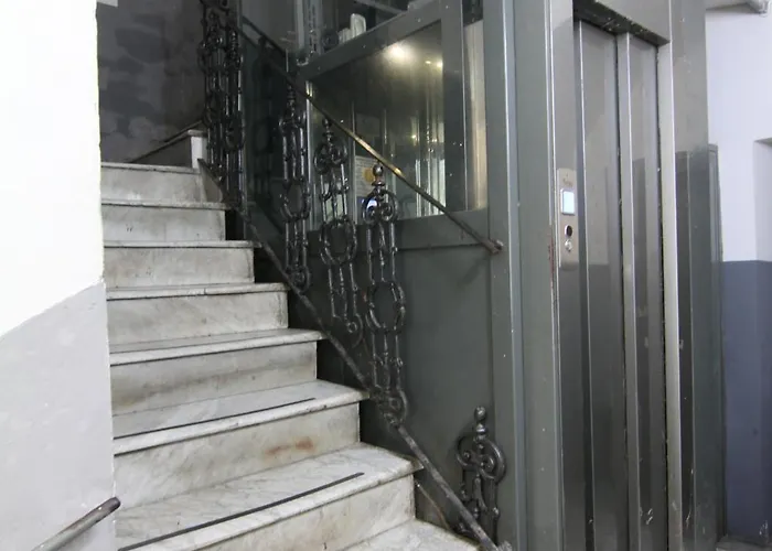 Increasing Garibaldi - Station & Centre 招待所 4*