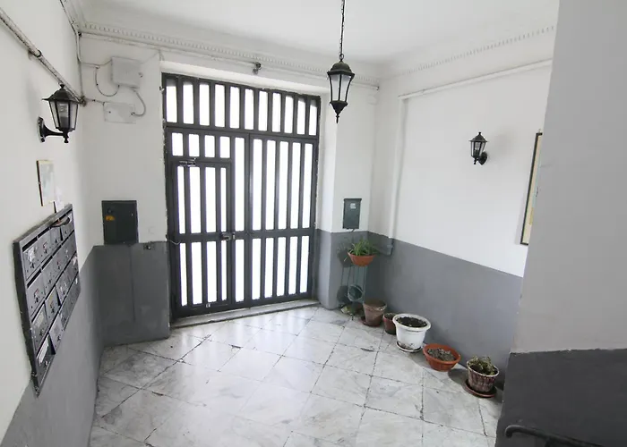 Increasing Garibaldi - Station & Centre 4*