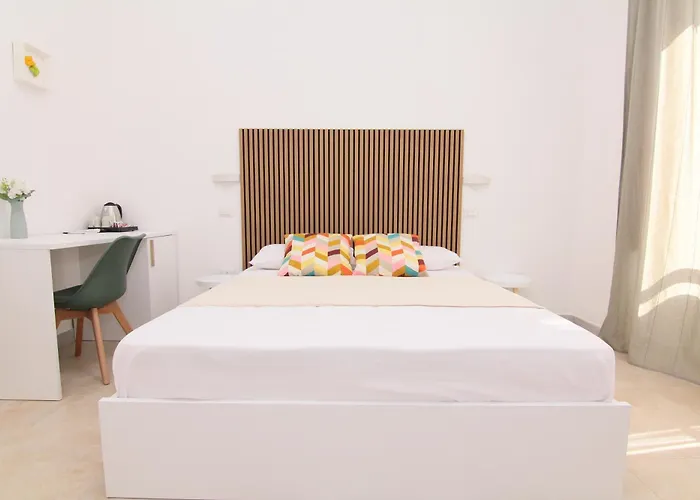 招待所 Increasing Garibaldi - Station & Centre 那不勒斯