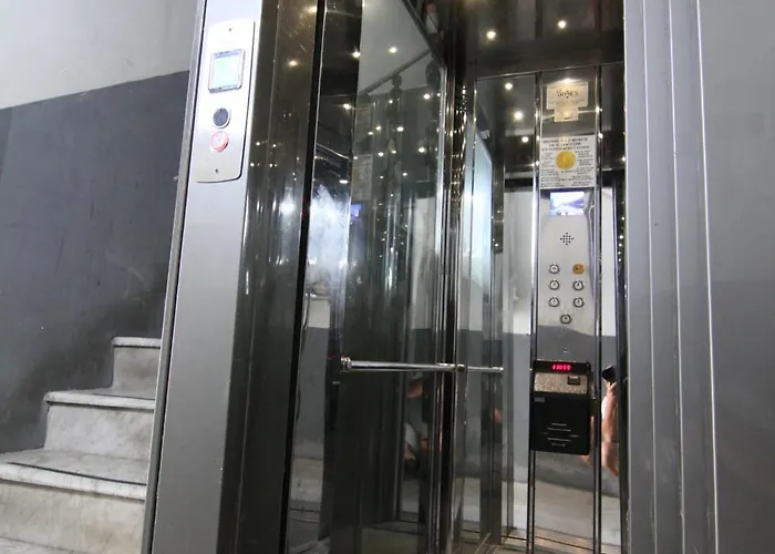 Increasing Garibaldi - Station & Centre 4*