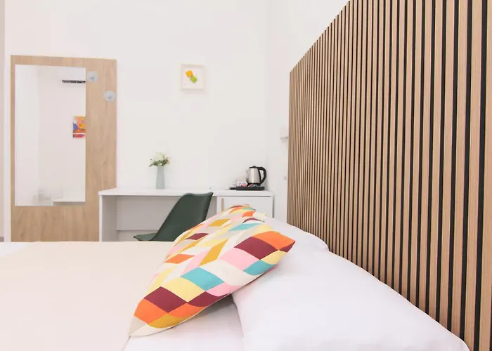 Increasing Garibaldi - Station & Centre