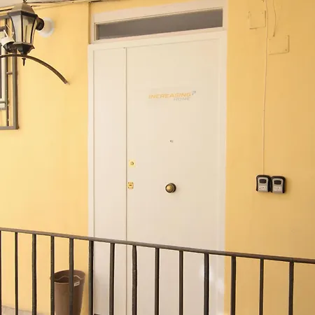 بيت ضيافة Increasing Garibaldi - Station & Centre نابولي