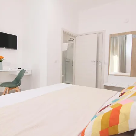 Affittacamere Increasing Garibaldi - Station & Centre 4*