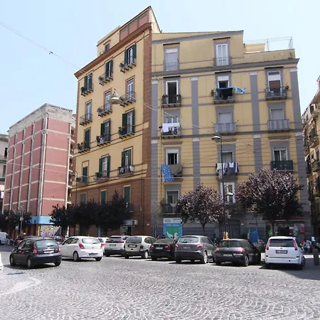 Increasing Garibaldi - Station & Centre Napoli