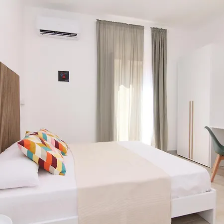 Increasing Garibaldi - Station & Centre 4*