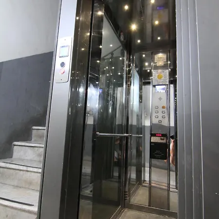 Increasing Garibaldi - Station & Centre 4*