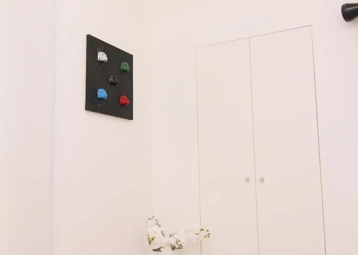 Increasing Garibaldi - Station & Centre 4*